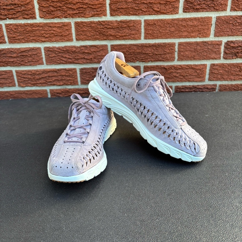 NIKE Women’s Mayfly Woven Sneaker, Plum Fog, Size 9 - Picture 4 of 12
